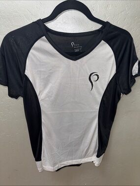 Prozis Black and White Performance V-Neck Tee